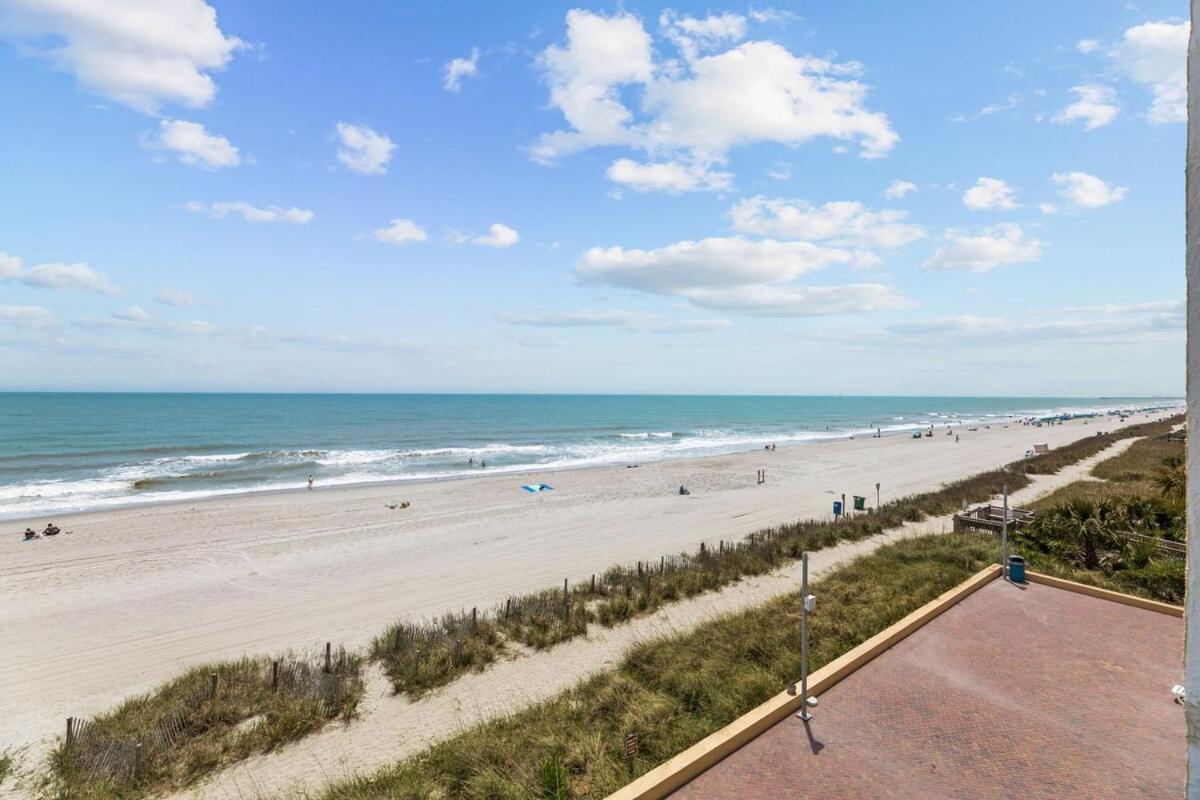 Apartment Beachfront With Smart Tv & 12 Pm Check-in