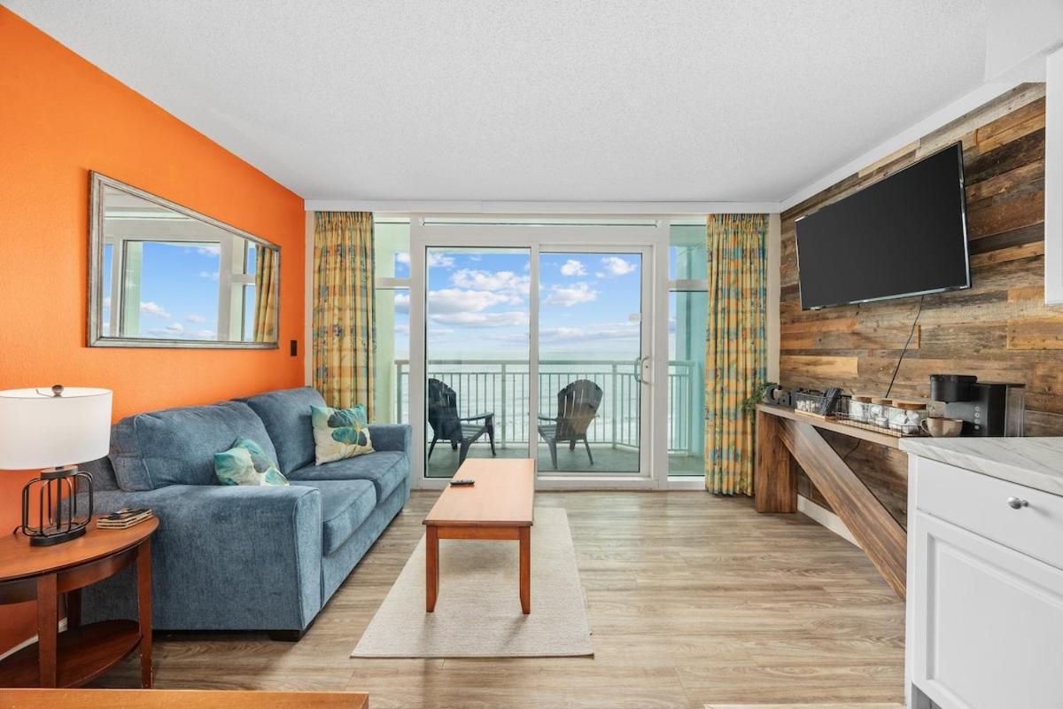 Oceanfront 1br At Sands, Stunning Views! Apartment