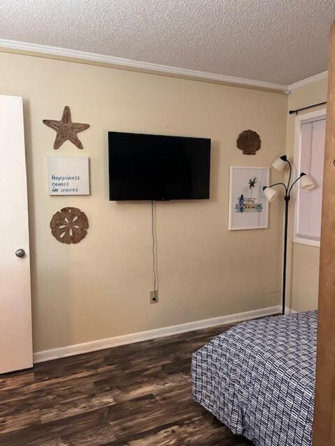 Beautiful 3 Bedroom Steps From & Main St Apartment Myrtle Beach