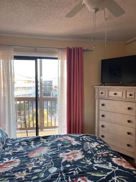 Apartment Beautiful 3 Bedroom Steps From & Main St Myrtle Beach