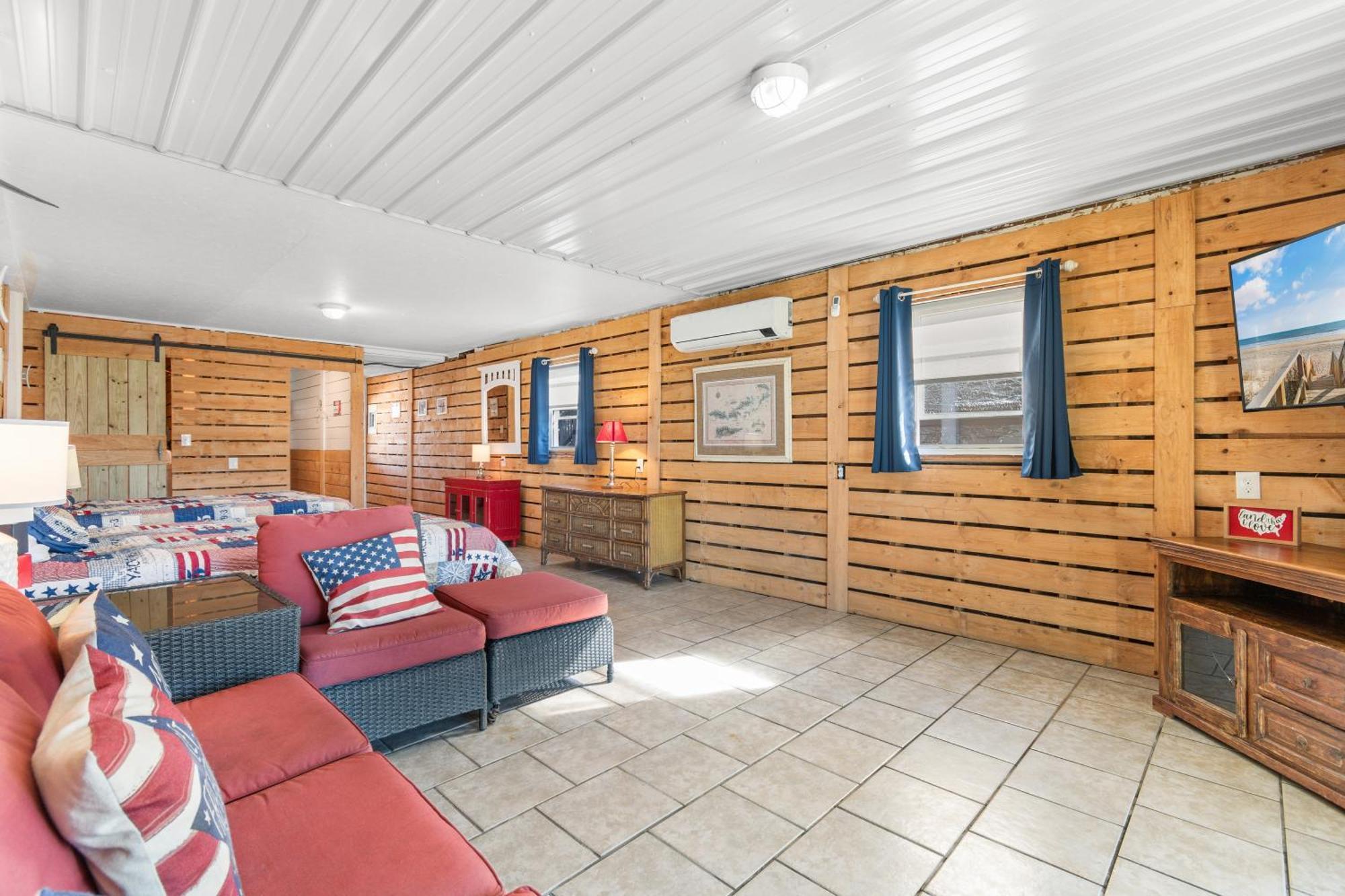 Waterview Channel Home- 7 Beds Dock Outdoor Bar Myrtle Beach