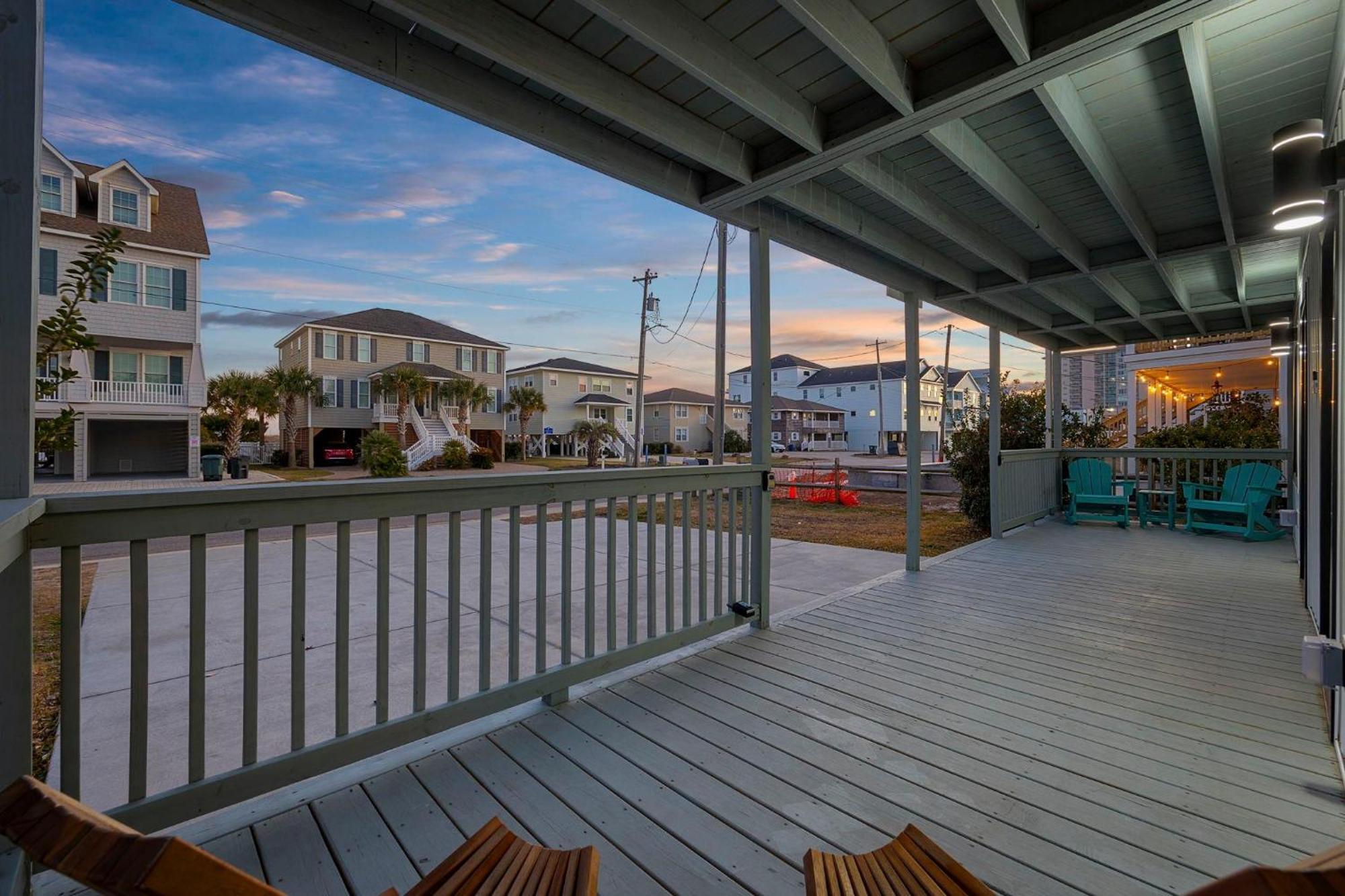 Elvi's Beachside Trio Holiday home