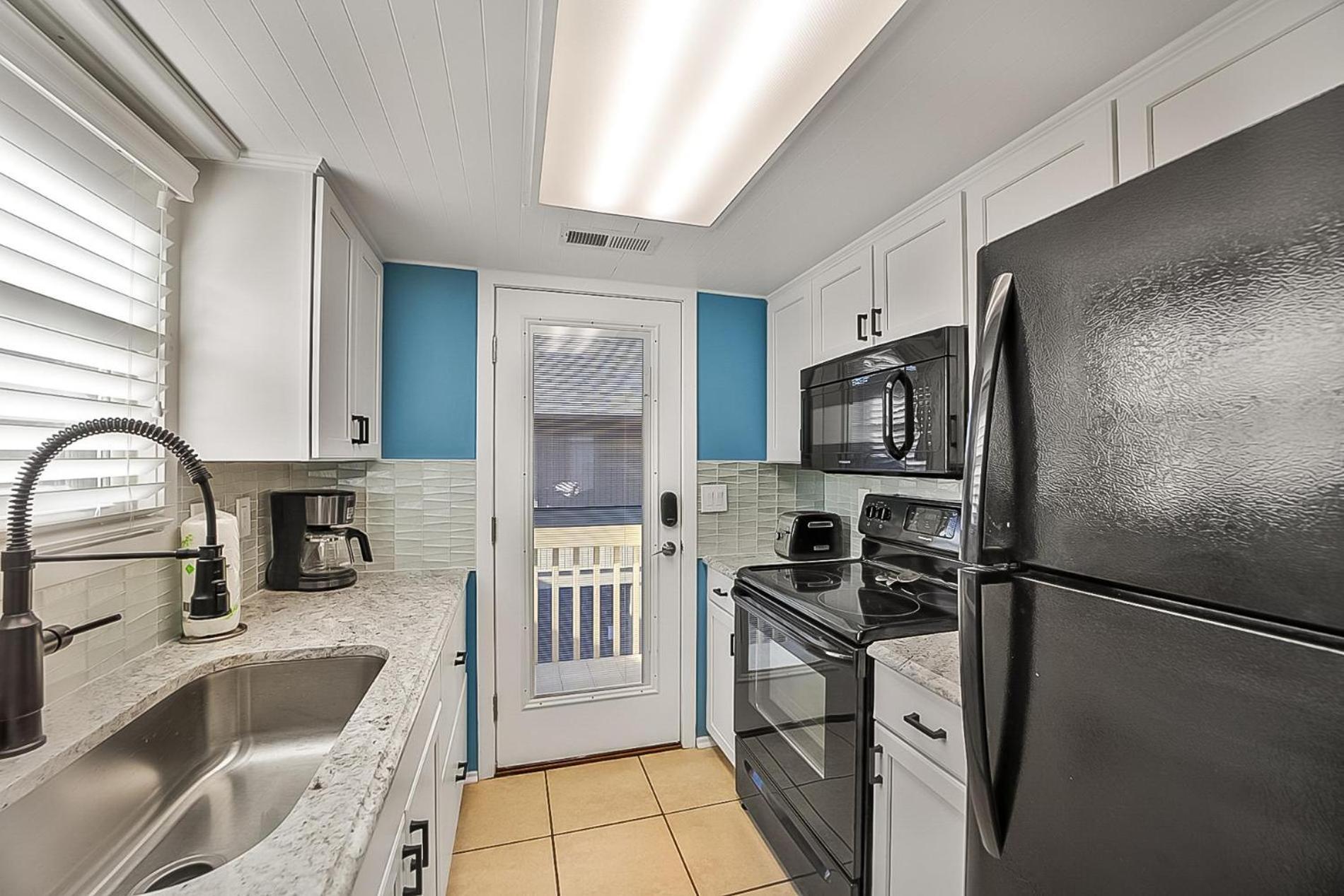 Holiday home 2 Bedroom Guest Cottage Steps From The Beach! *