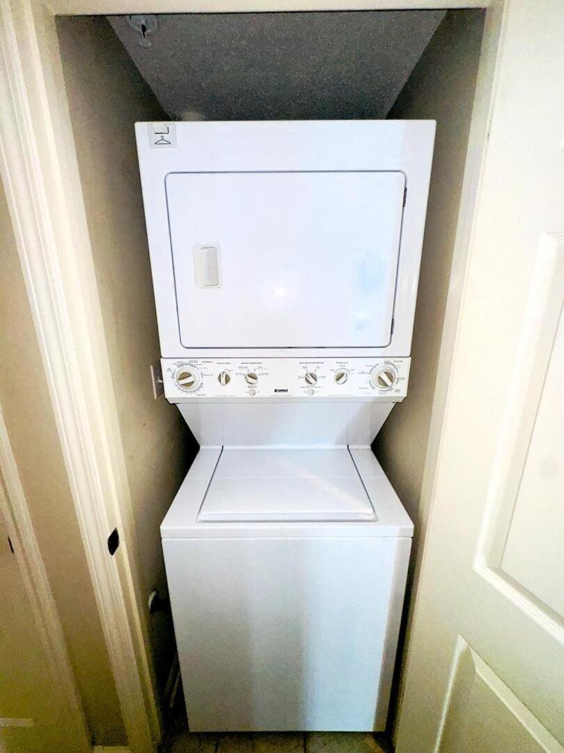 Apartment Barefoot N Tower 903