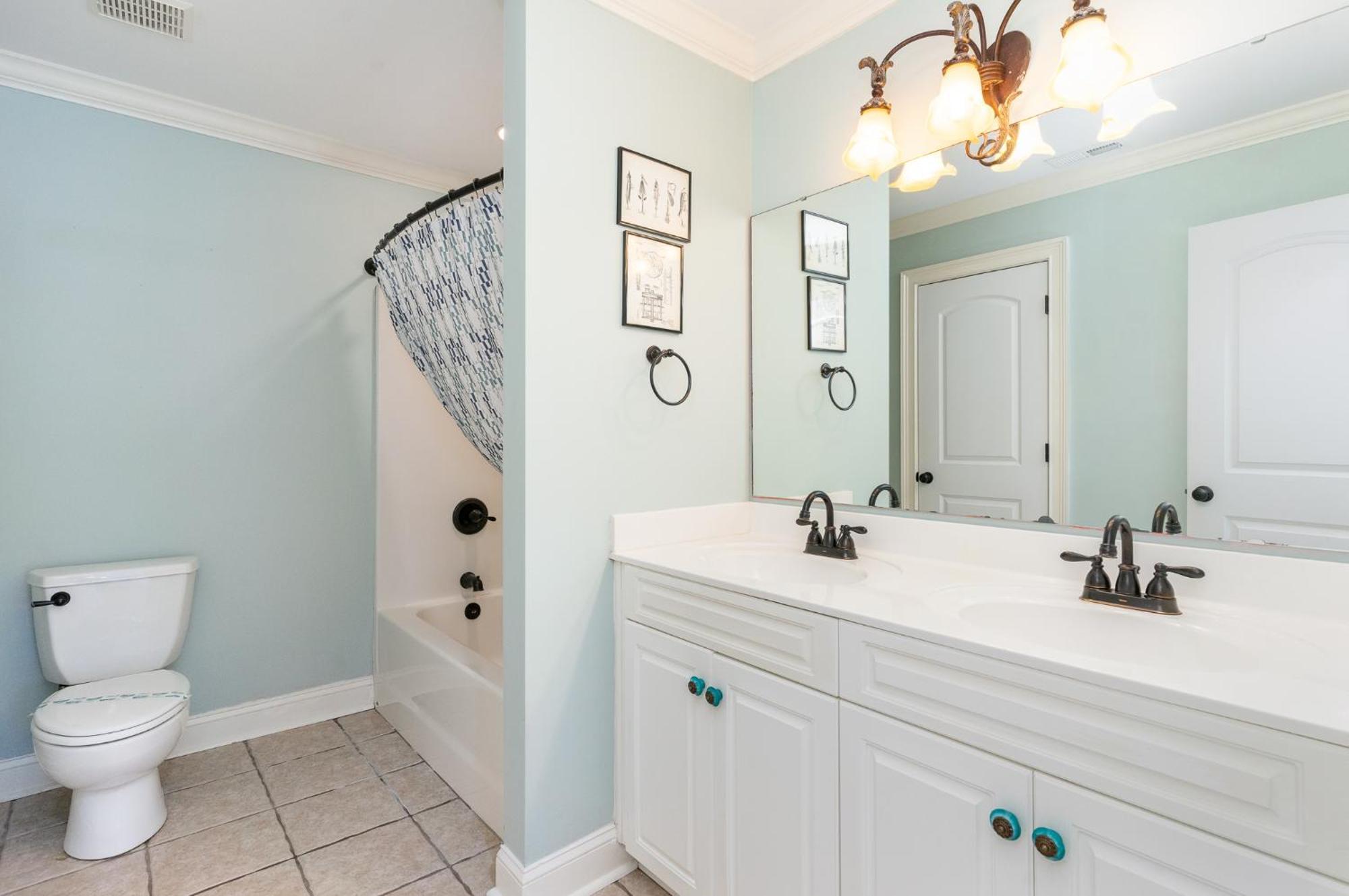 Beautiful Surfside 5br 4.5 Ba House With Private Pool *