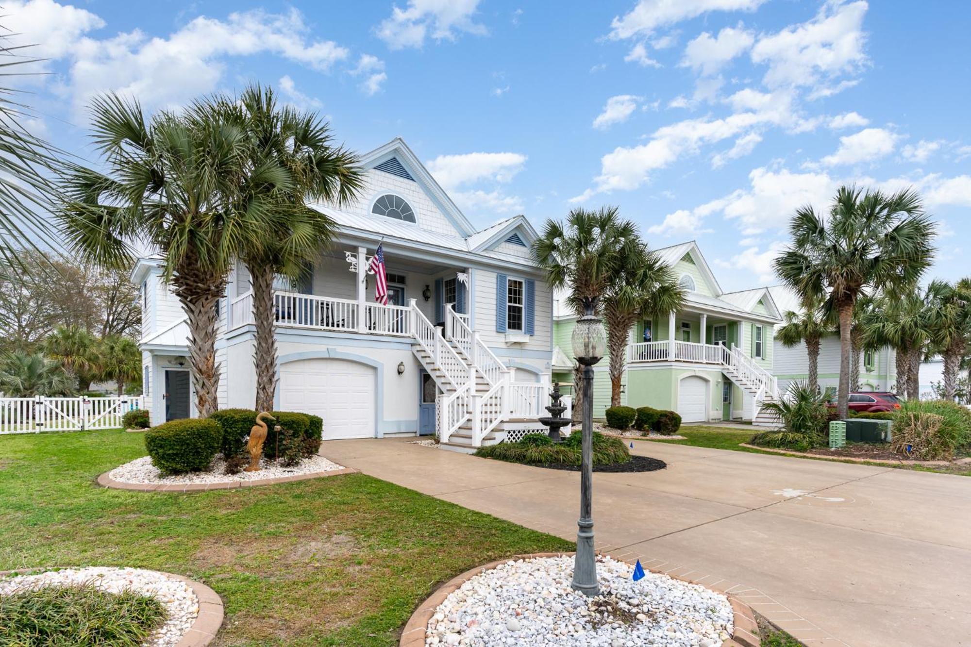 Beautiful Surfside 5br 4.5 Ba House With Private Pool *