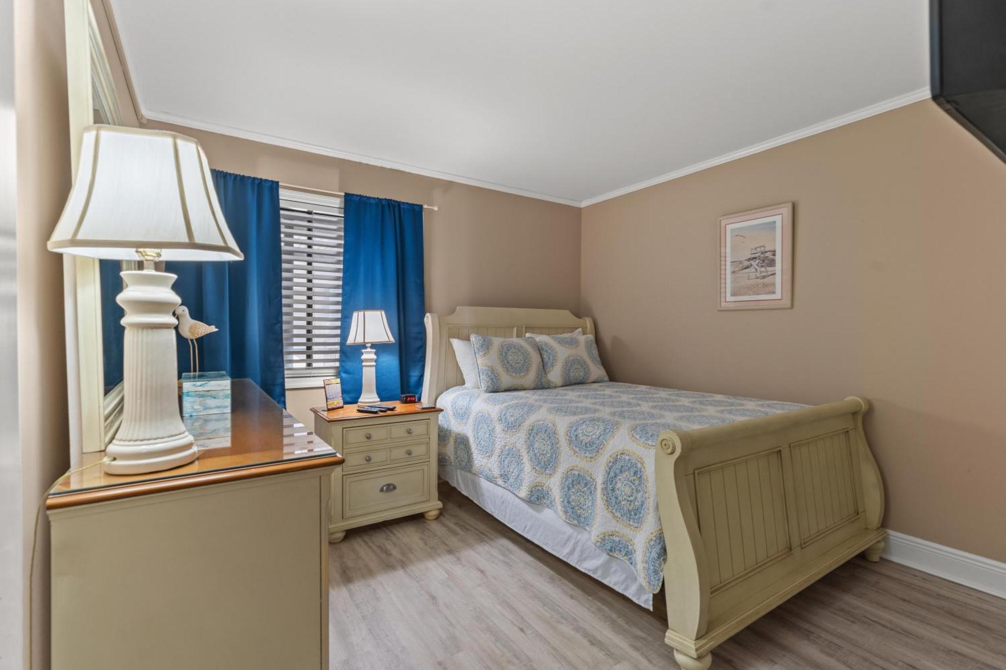 Tilghman & Racquet Club 225-oceanfront-ocean Drive Section