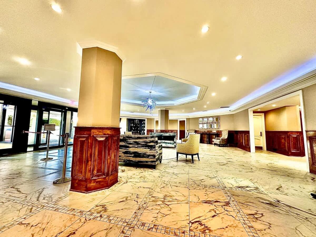 Holiday home Lux Oceanfront On 14th Flr & Amenities Myrtle Beach