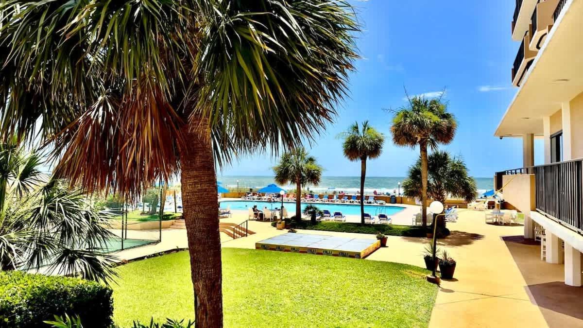 Holiday home Lux Oceanfront On 14th Flr & Amenities
