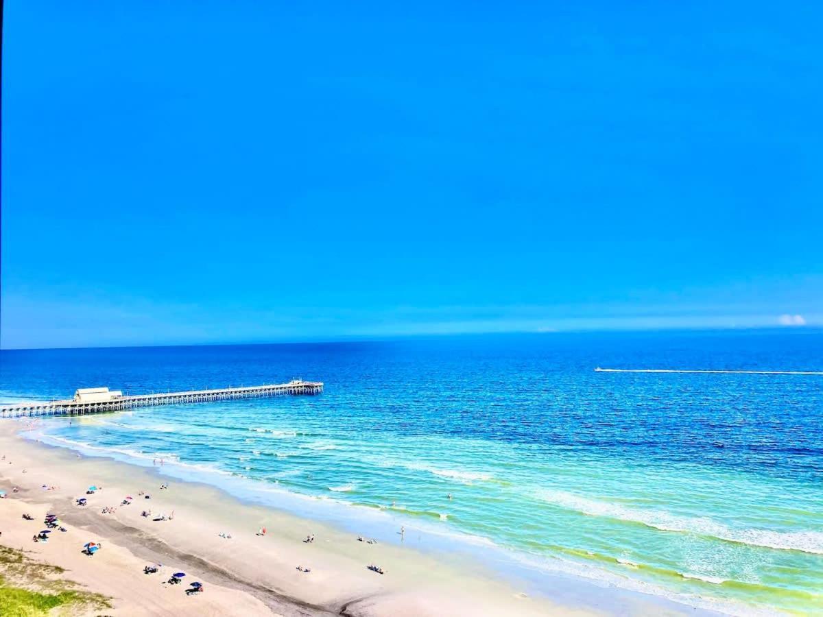 Holiday home Lux Oceanfront On 14th Flr & Amenities