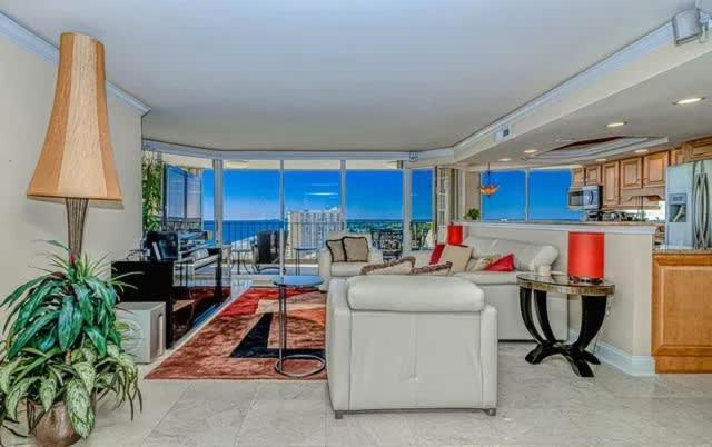 Lux Oceanfront On 14th Flr & Amenities Holiday home Myrtle Beach
