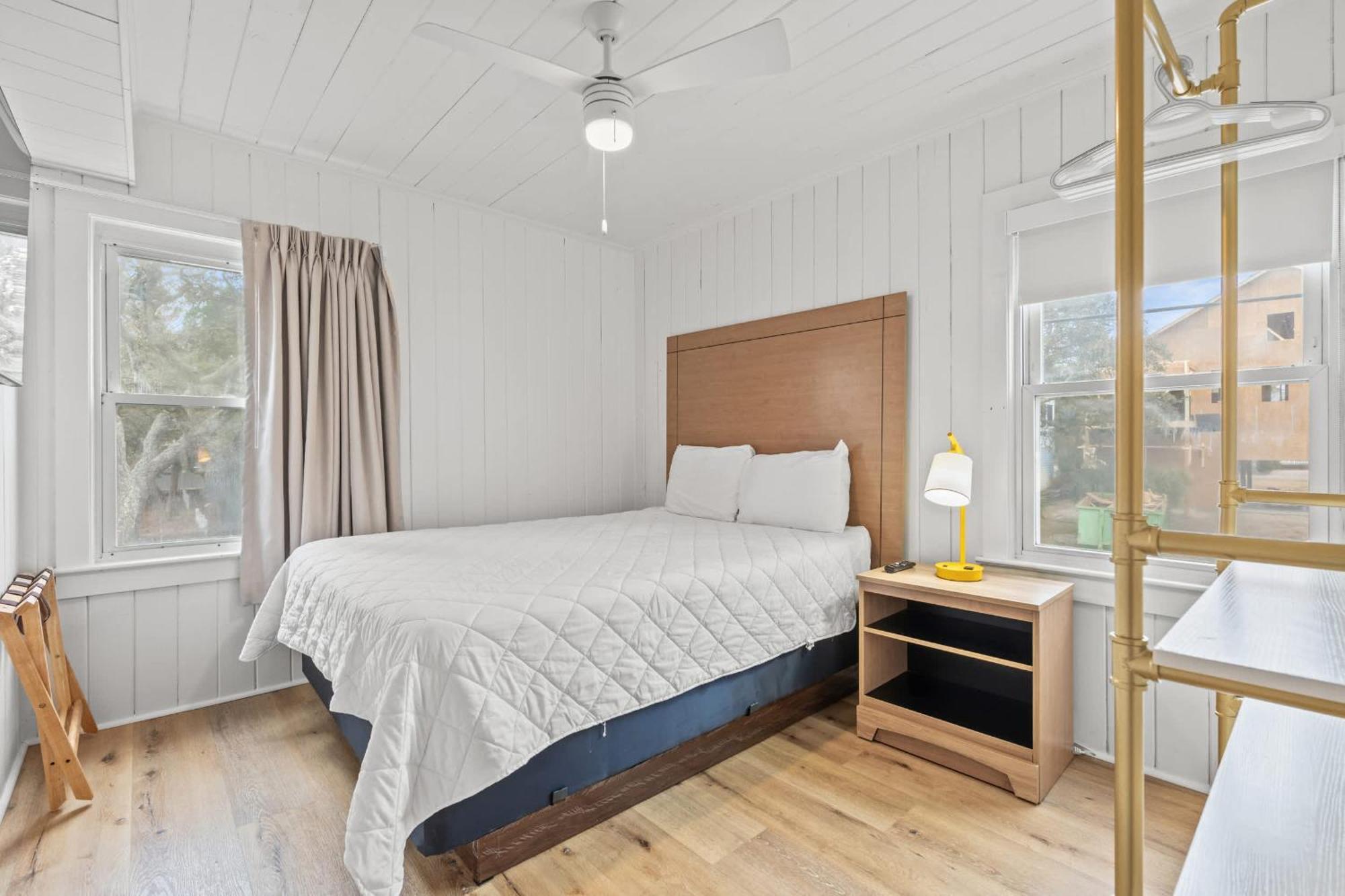2br1ba Sleeps 6 Pet-friendly Walk To Ocean * Myrtle Beach