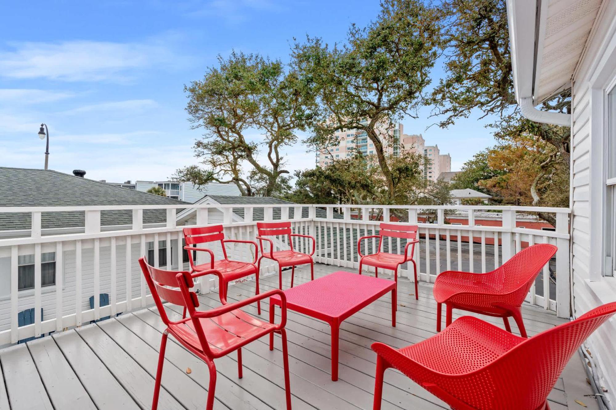 2br1ba Sleeps 6 Pet-friendly Walk To Ocean