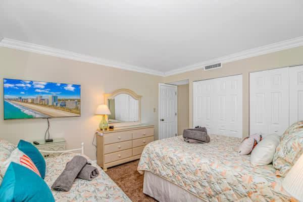 Holiday home Arcadian Ii - Oceanfront - Snowbirds Welcome-highly Sought After Area Myrtle Beach