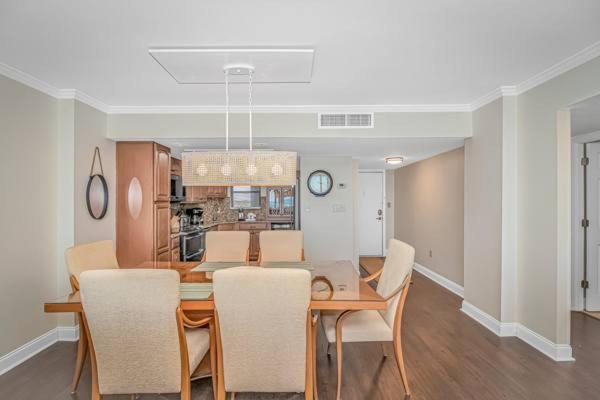 Holiday home Arcadian Ii - Oceanfront - Snowbirds Welcome-highly Sought After Area Myrtle Beach