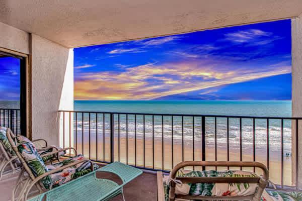 Arcadian Ii - Oceanfront - Snowbirds Welcome-highly Sought After Area * Myrtle Beach