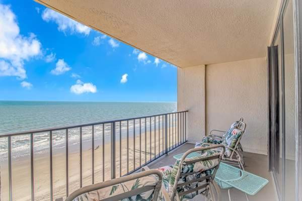 Arcadian Ii - Oceanfront - Snowbirds Welcome-highly Sought After Area *