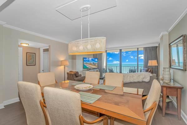 Holiday home Arcadian Ii - Oceanfront - Snowbirds Welcome-highly Sought After Area *