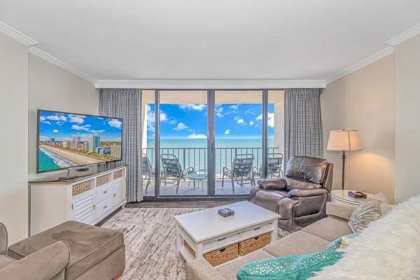 Arcadian Ii - Oceanfront - Snowbirds Welcome-highly Sought After Area Holiday home Myrtle Beach