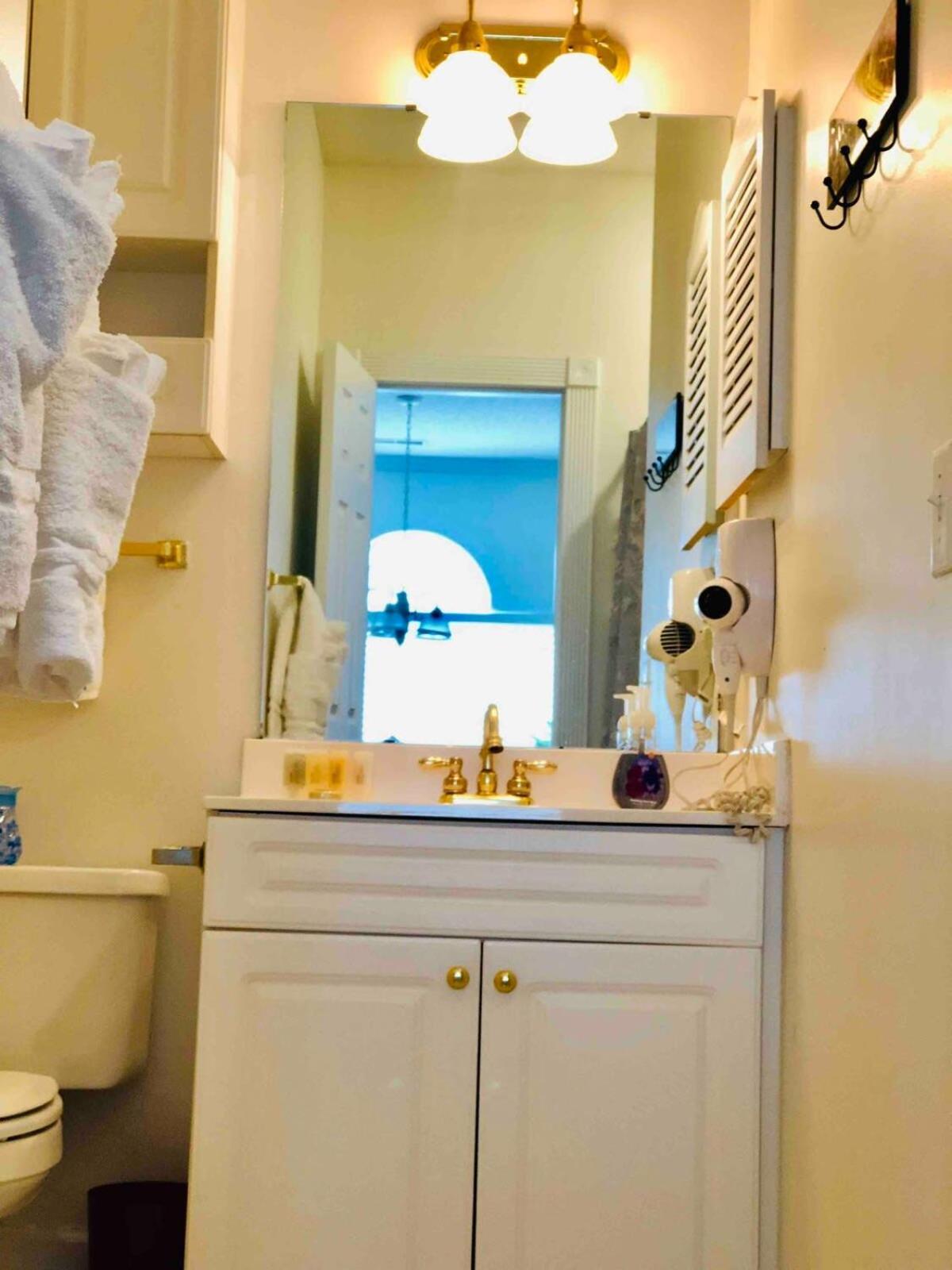 Quiet Comfortable And Cozy Vacational Holiday home Myrtle Beach