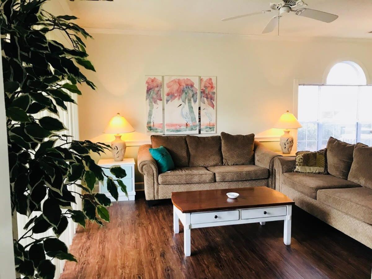 Quiet Comfortable And Cozy Vacational * Myrtle Beach