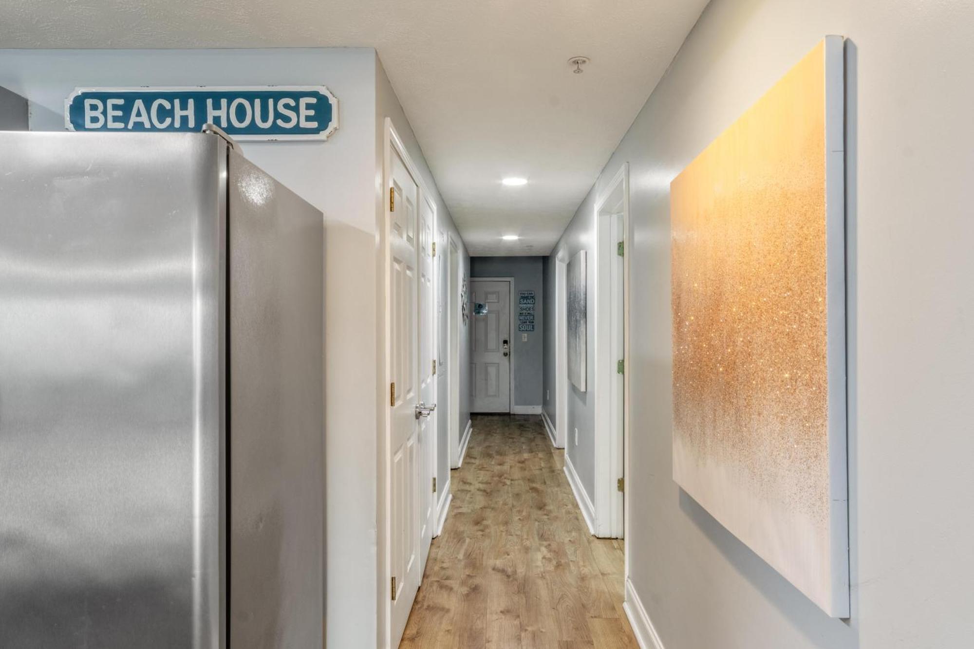 Mv105b Myrtle 4br/3b Across From The Game *