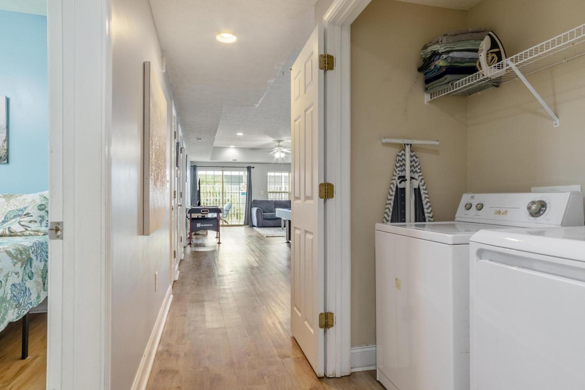Mv105b Myrtle 4br/3b Across From The Game * Myrtle Beach
