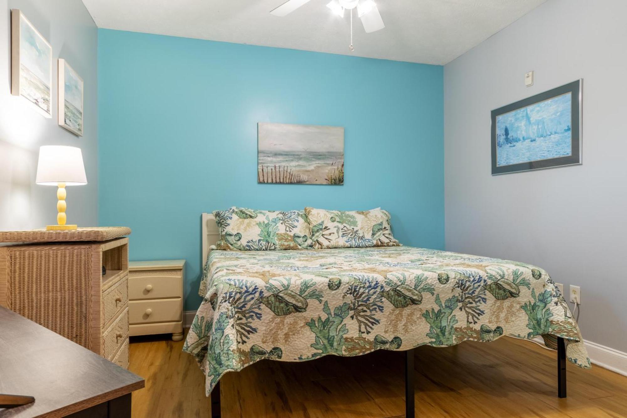 Mv105b Myrtle 4br/3b Across From The Game Villa Myrtle Beach