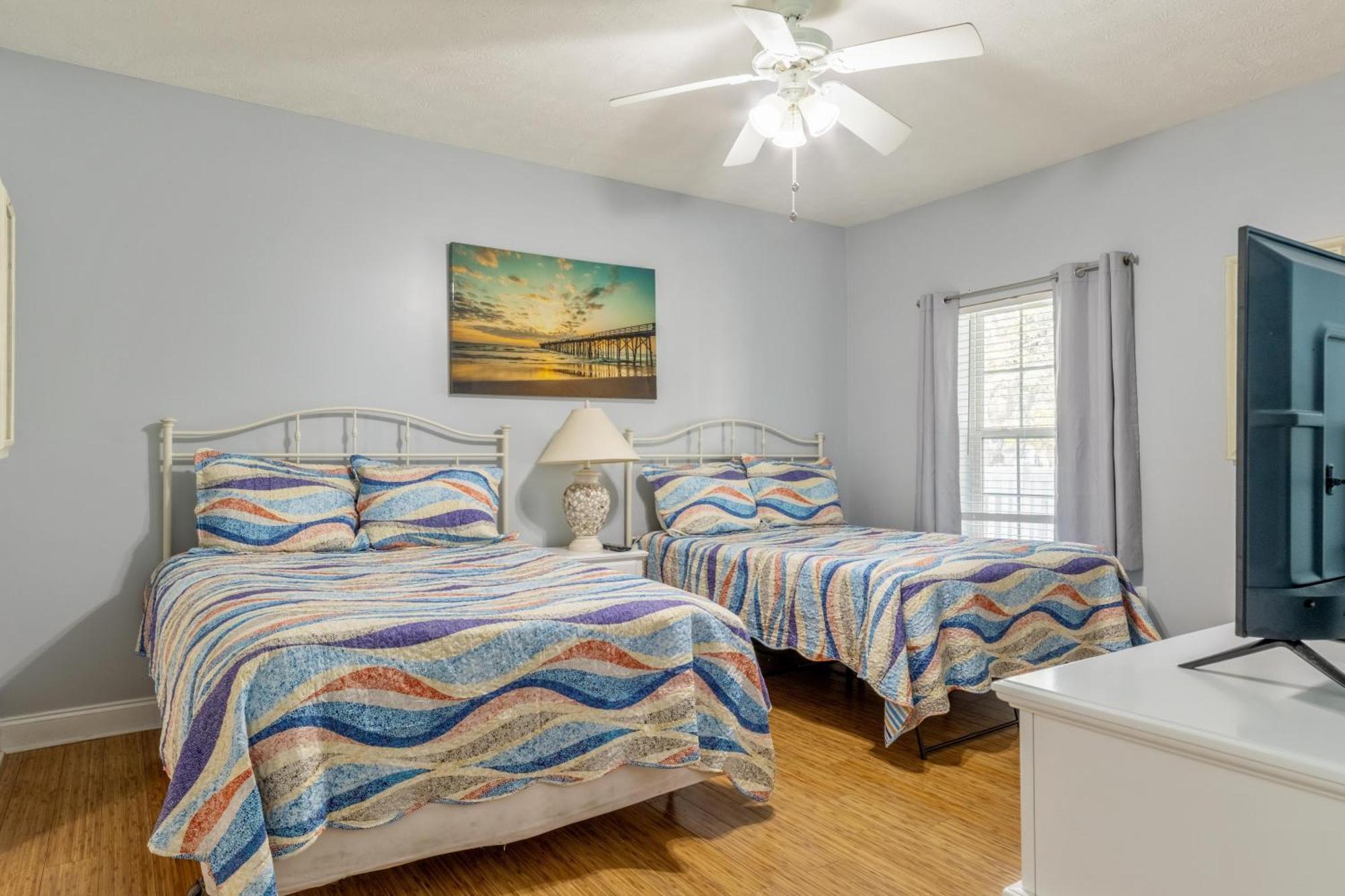 Mv105b Myrtle 4br/3b Across From The Game * Myrtle Beach