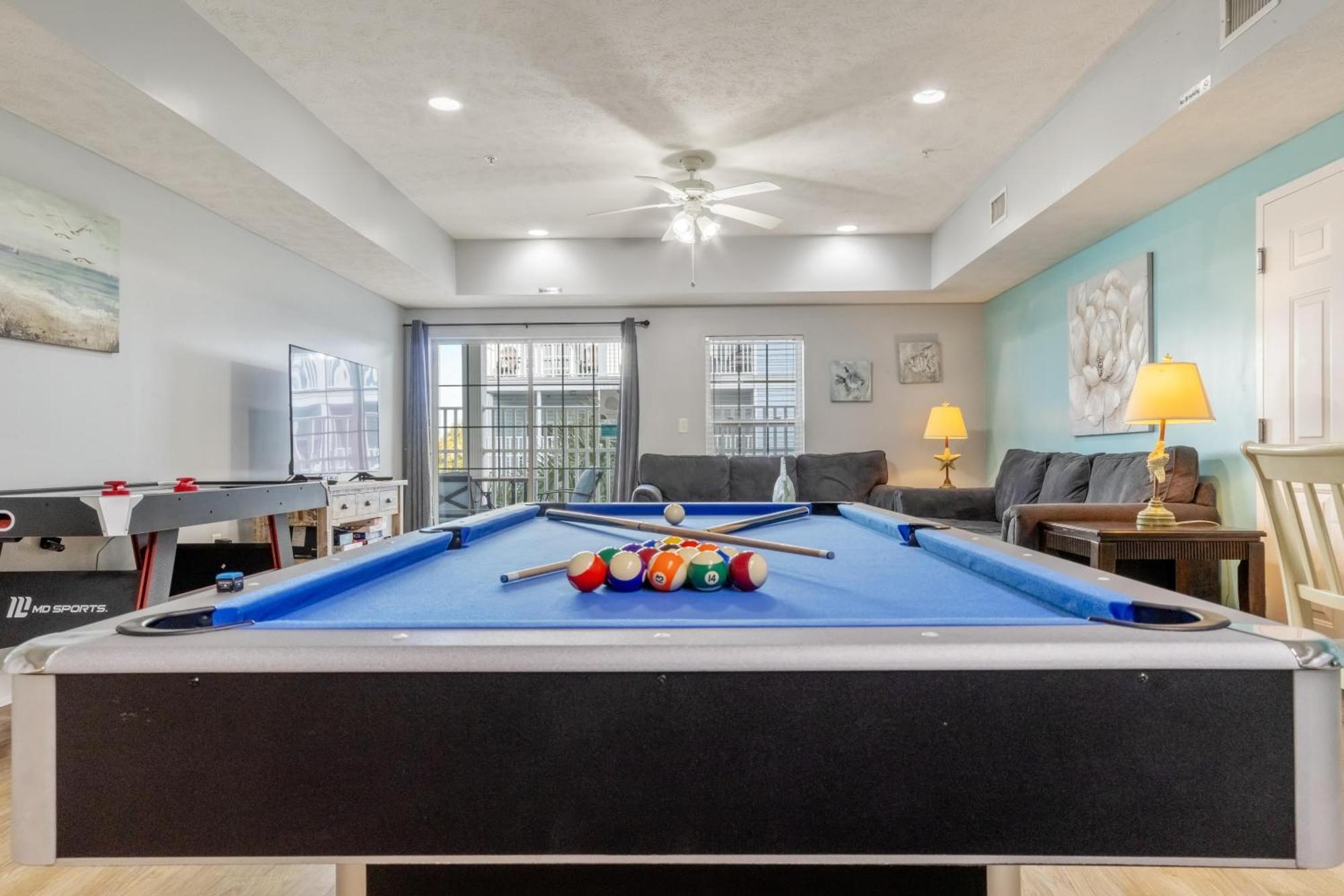 Mv105b Myrtle 4br/3b Across From The Game * Myrtle Beach
