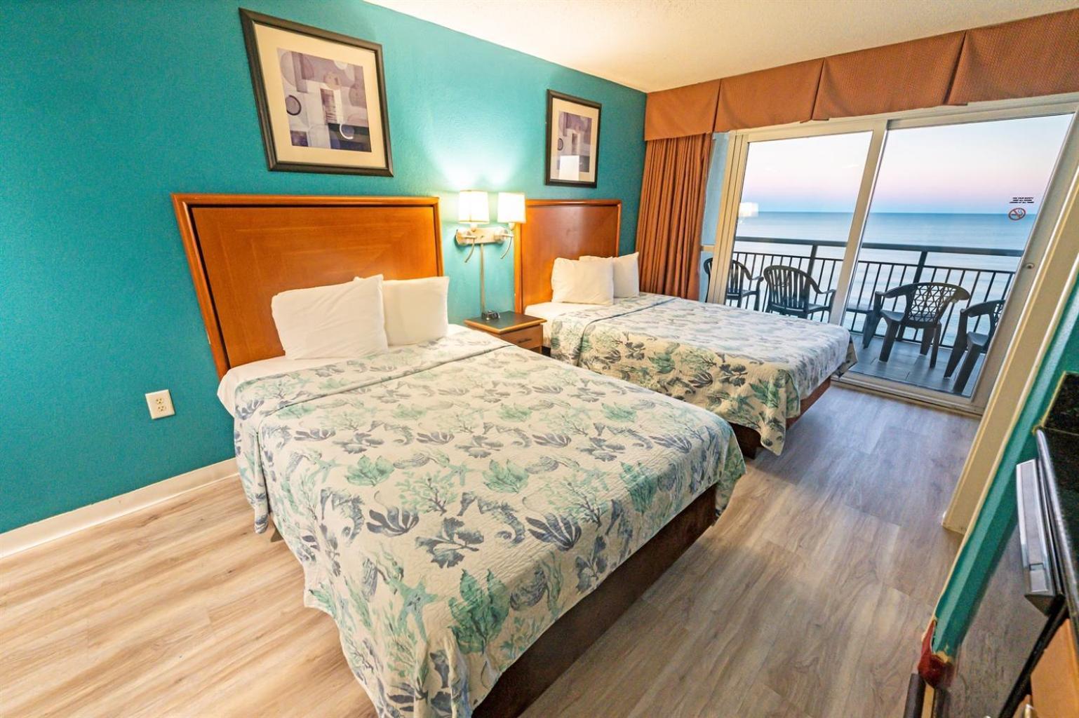 Oceanfront,heated Pools,boardwalk, Location,views! Apartment *