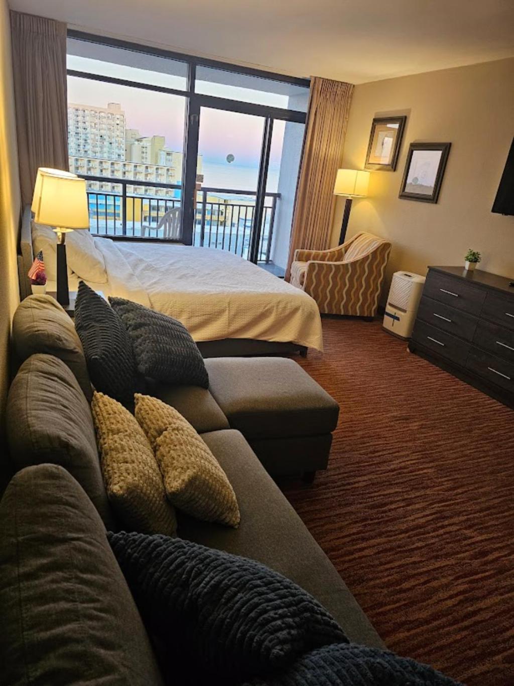 Resort Oceanview At Landmark Myrtle Beach