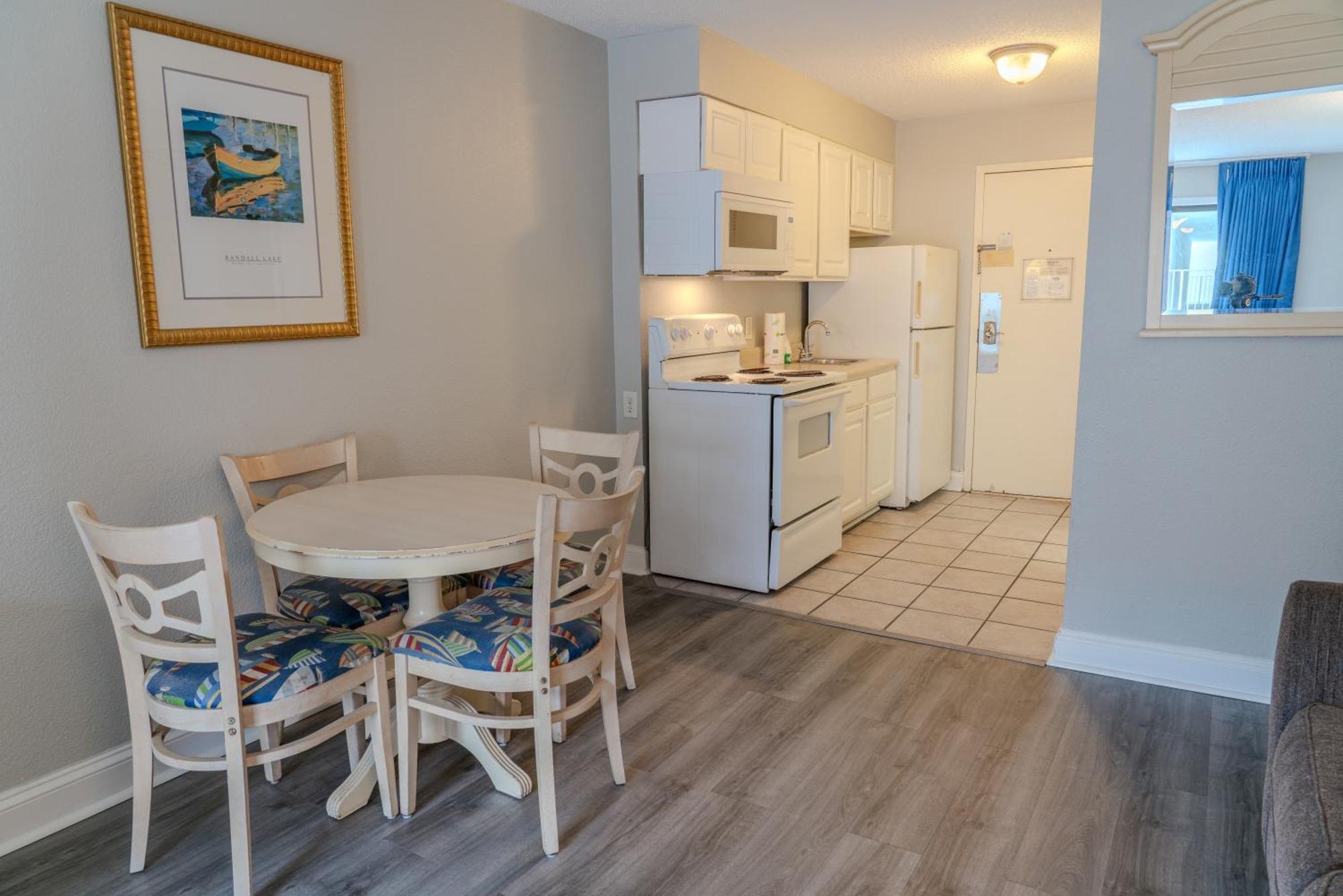 Holiday home Recently Updated Oceanview King Suite! Sea Mist 50504! Sleeps 4! *