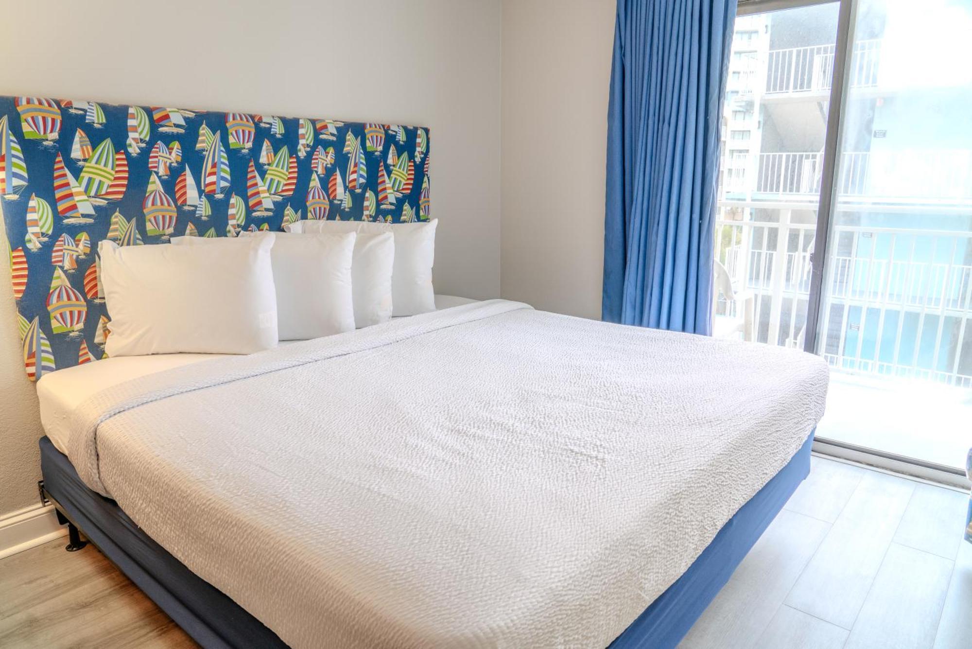 Recently Updated Oceanview King Suite! Sea Mist 50504! Sleeps 4! * Myrtle Beach