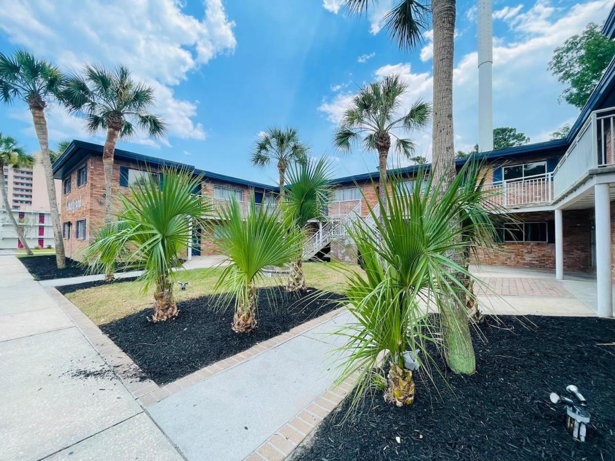Perfect Vacation Walk To The 11 Apartment *