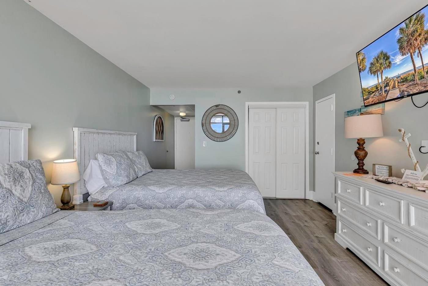 Holiday home Newly Remodeled Ocean View 2 Bedroom Condo! Dunes1147 And 1148 *