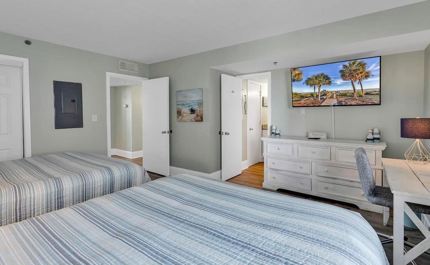 Newly Remodeled Ocean View 2 Bedroom Condo! Dunes1147 And 1148 Holiday home *