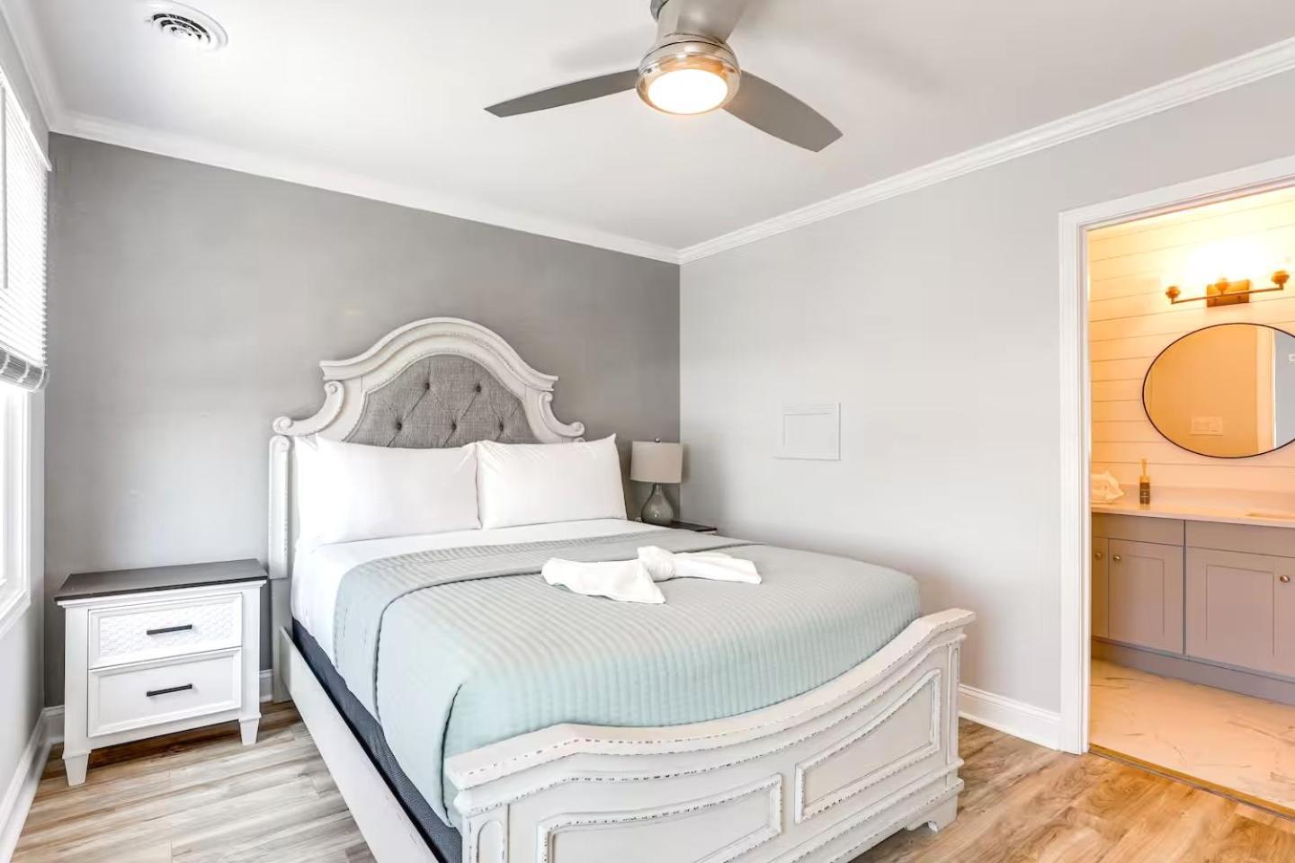 Holiday home Walk 2 Beach, Boardwalk & Broadway Attractions *