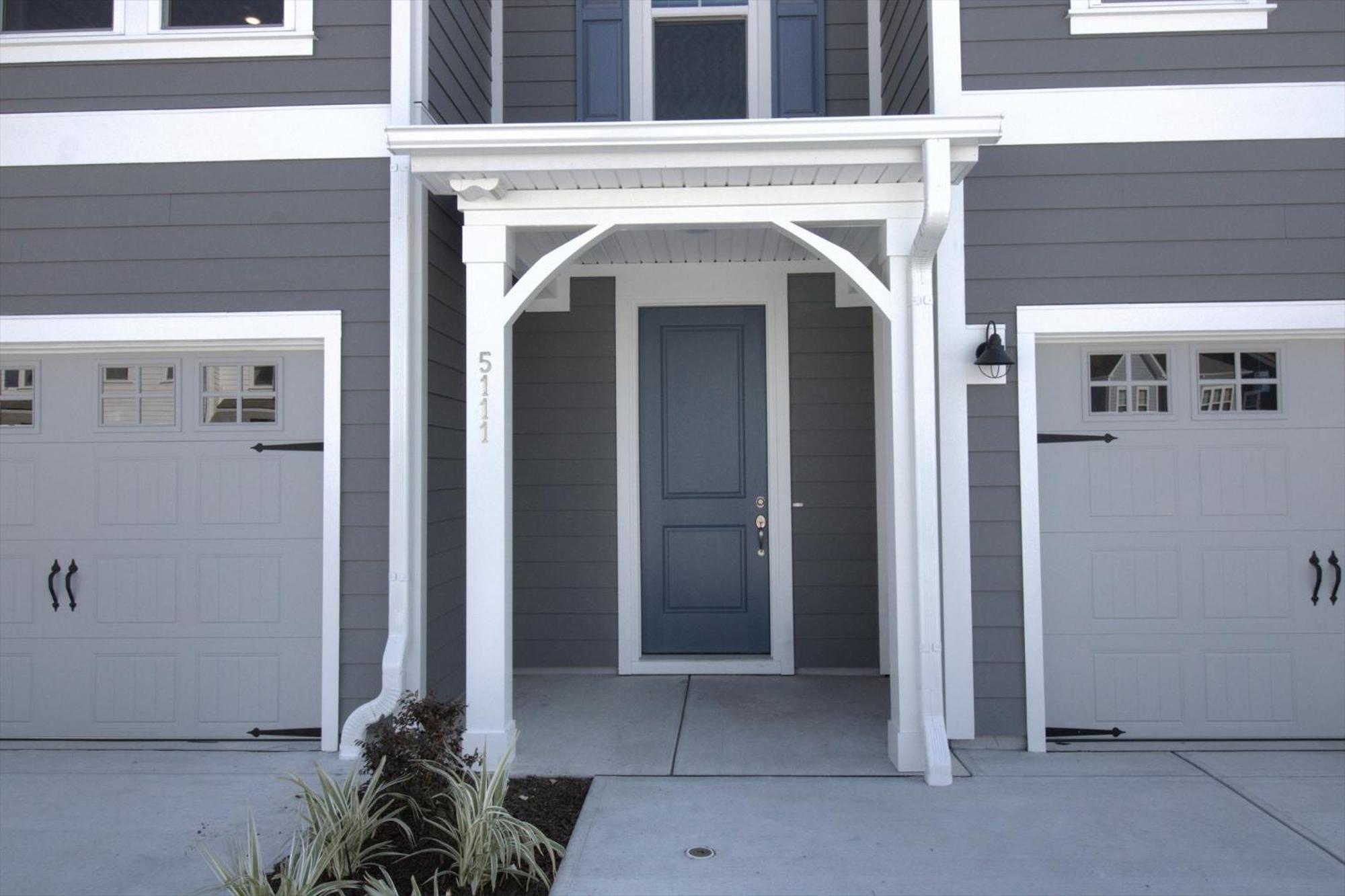 Beachside Bunker Stunning 3br 2 5bath *