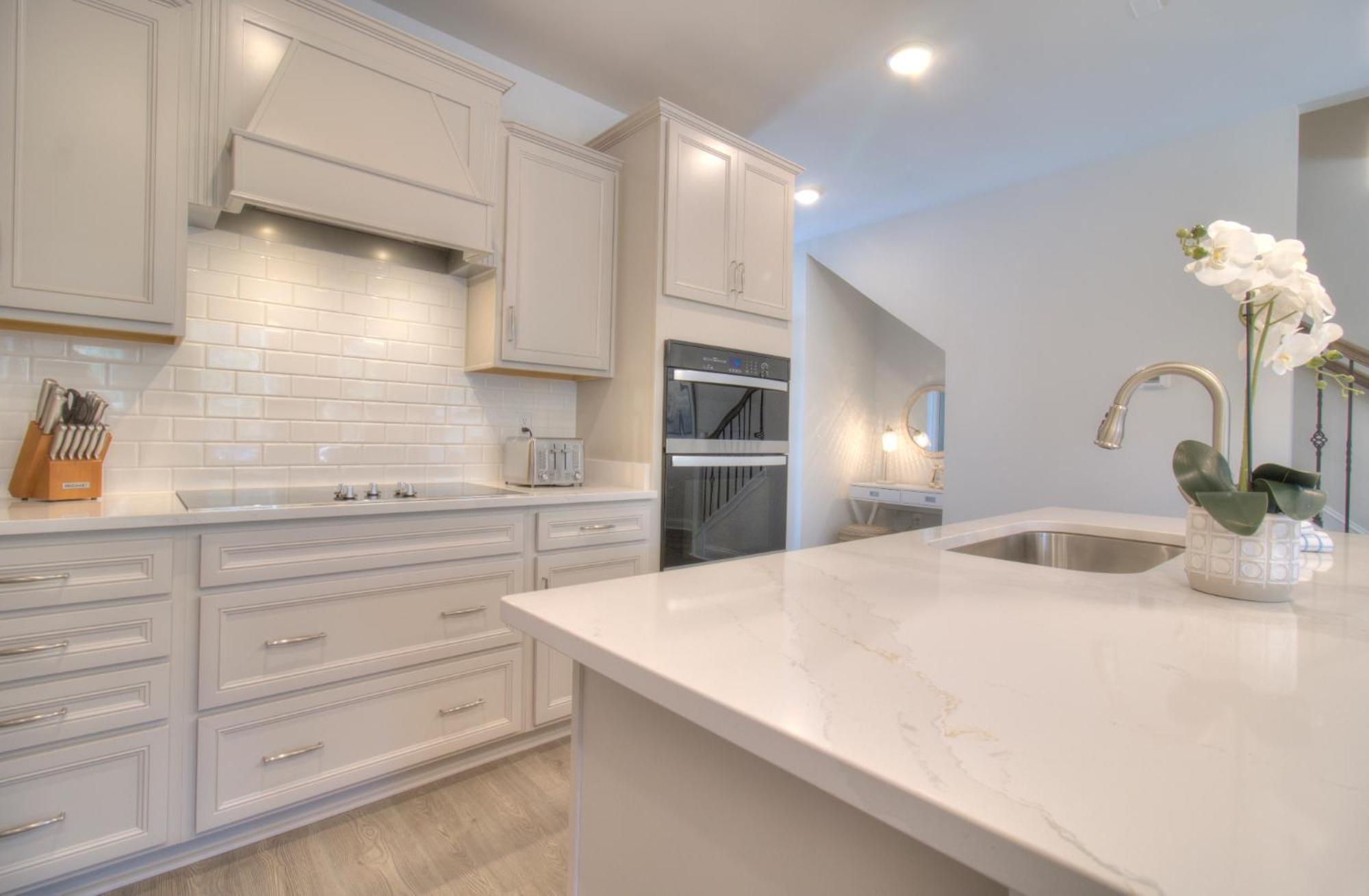 Beachside Bunker Stunning 3br 2 5bath *