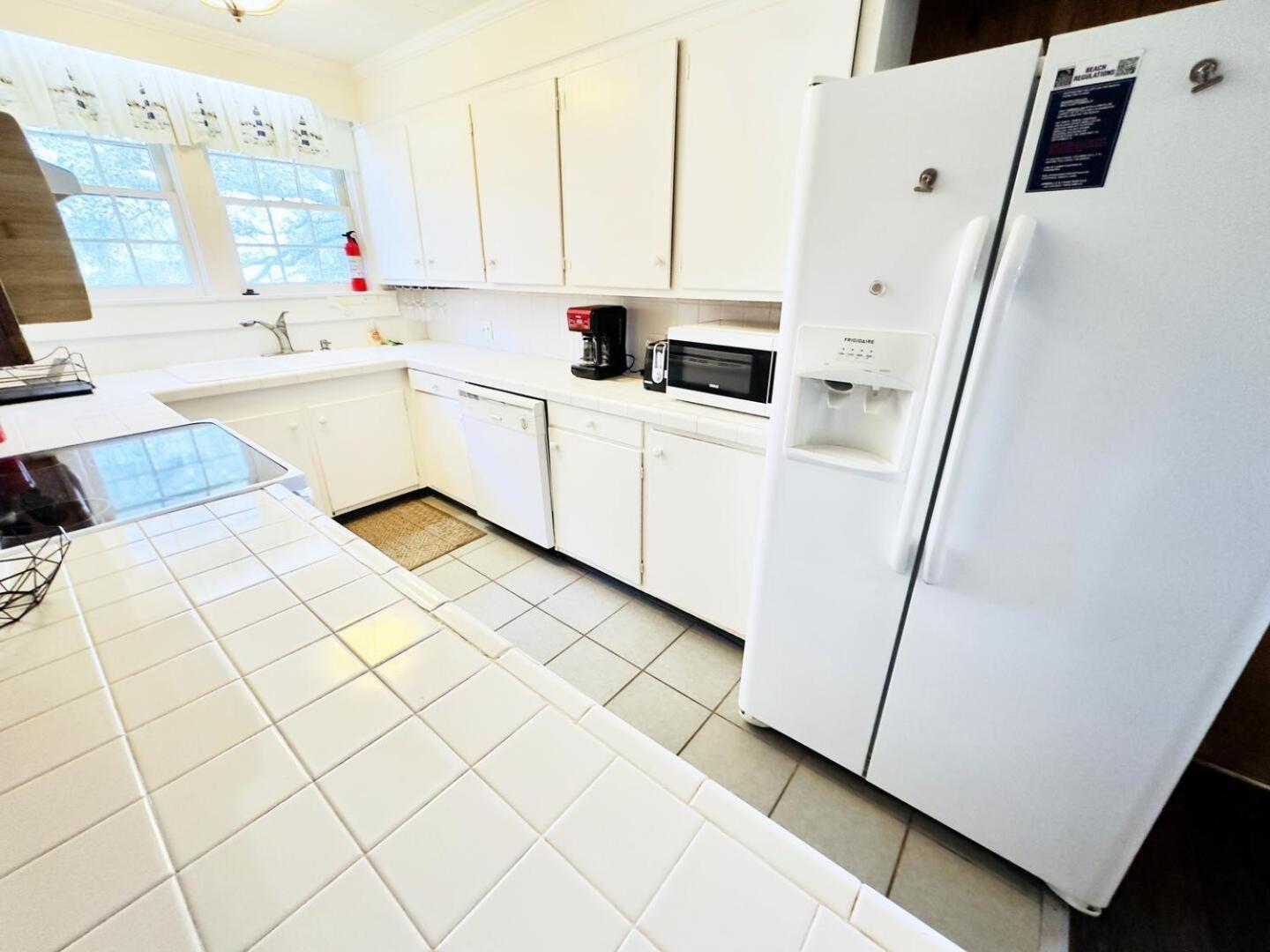 5 Bedroom House, Only 3 Minute Walk To The Beach! * Myrtle Beach