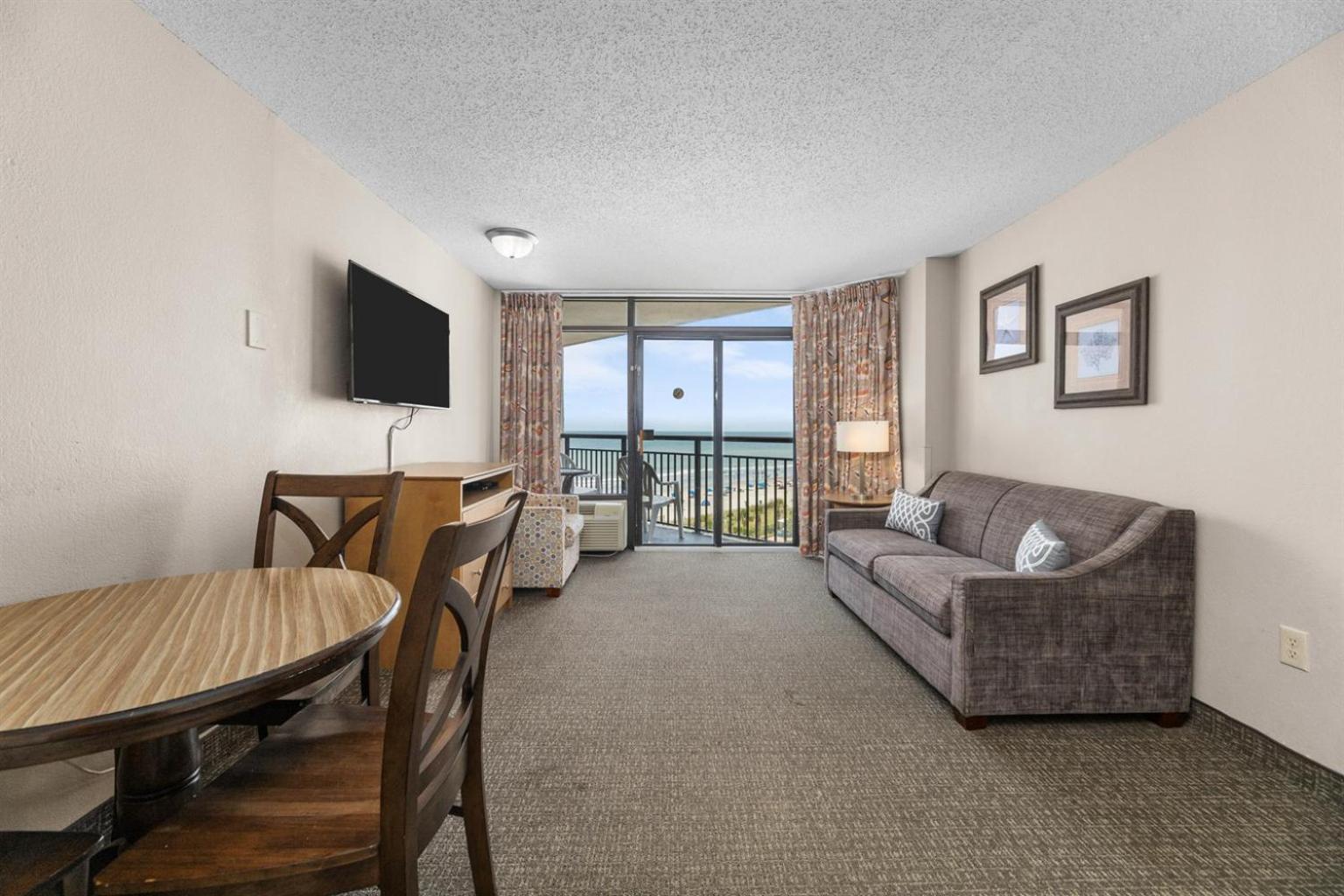 Holiday home New Oceanview Landmark, King Bed, Handicap, Pools! Myrtle Beach