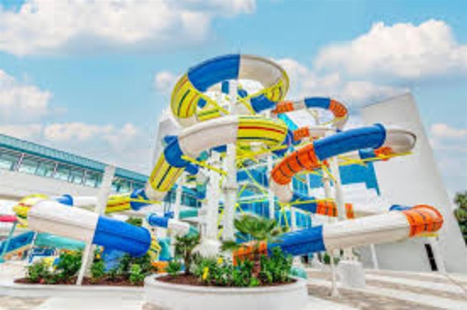 Remodeled Condo, Waterpark View At Landmark Holiday home *