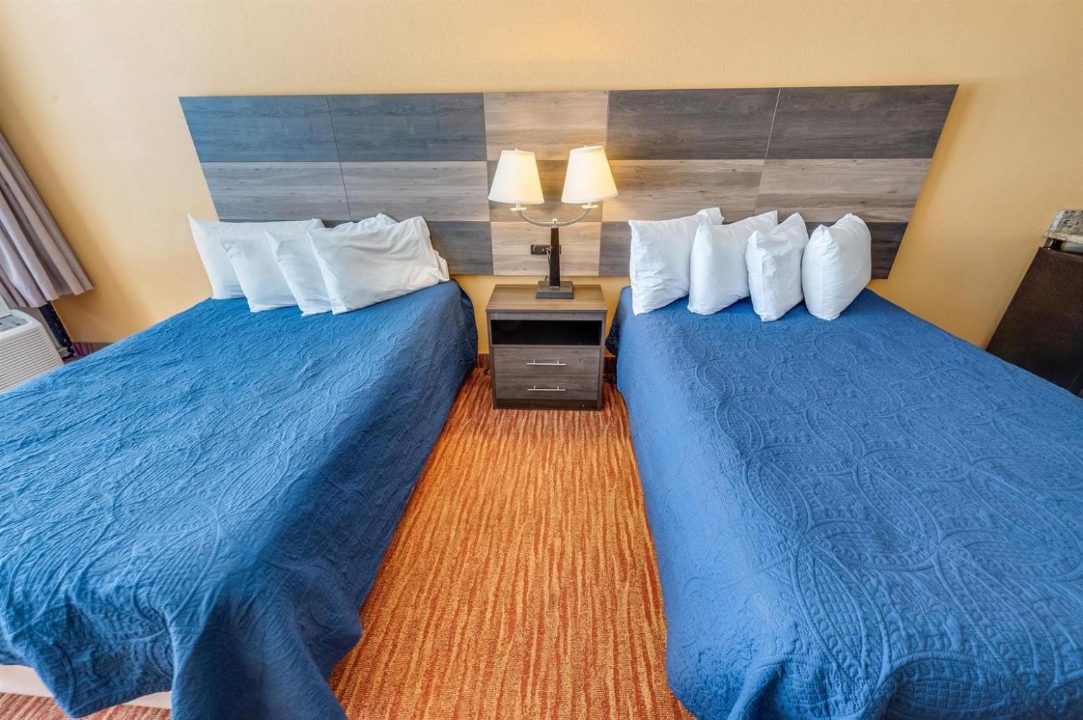 Holiday home Remodeled Condo, Waterpark View At Landmark Myrtle Beach