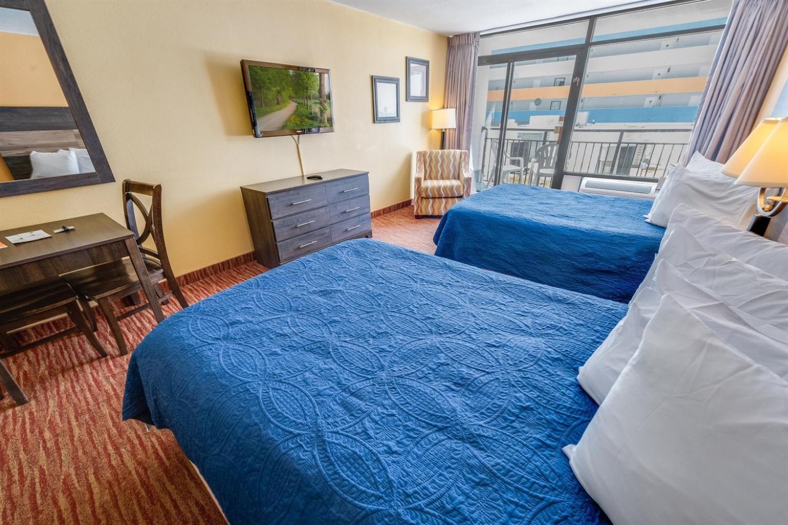 Remodeled Condo, Waterpark View At Landmark