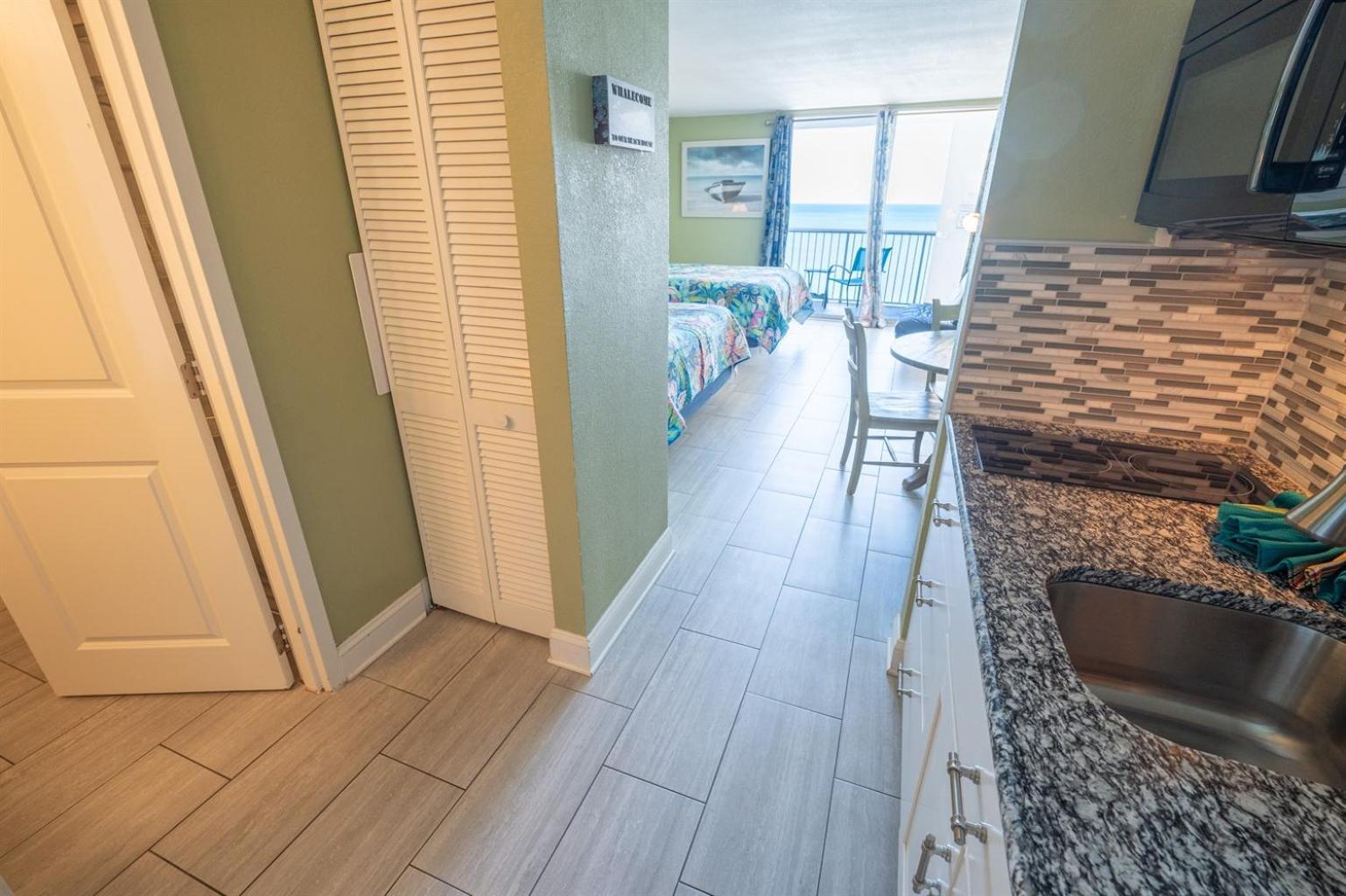 Holiday home New Ocean Annie's Oceanview Heated Pools!