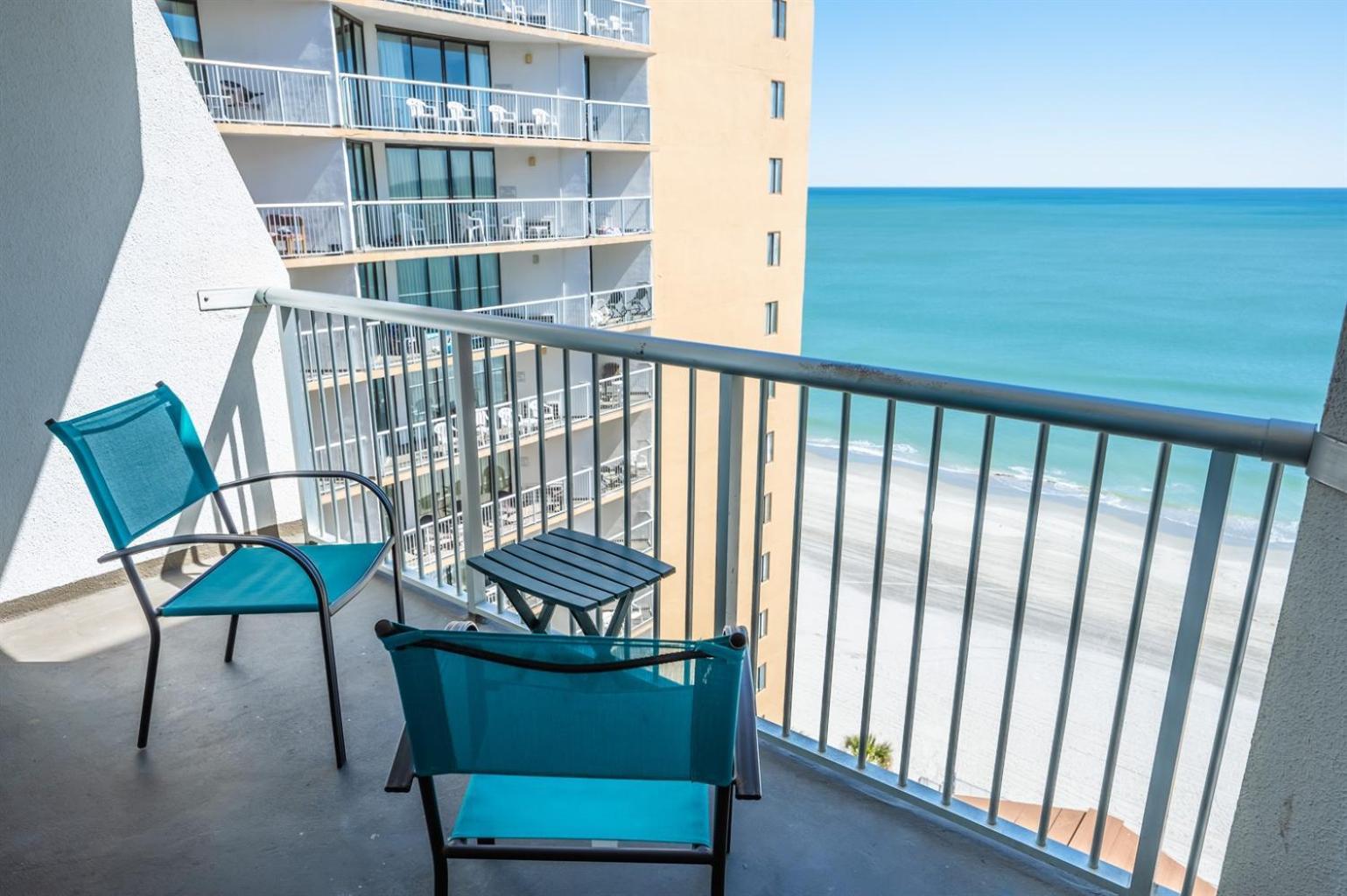 New Ocean Annie's Oceanview Heated Pools!