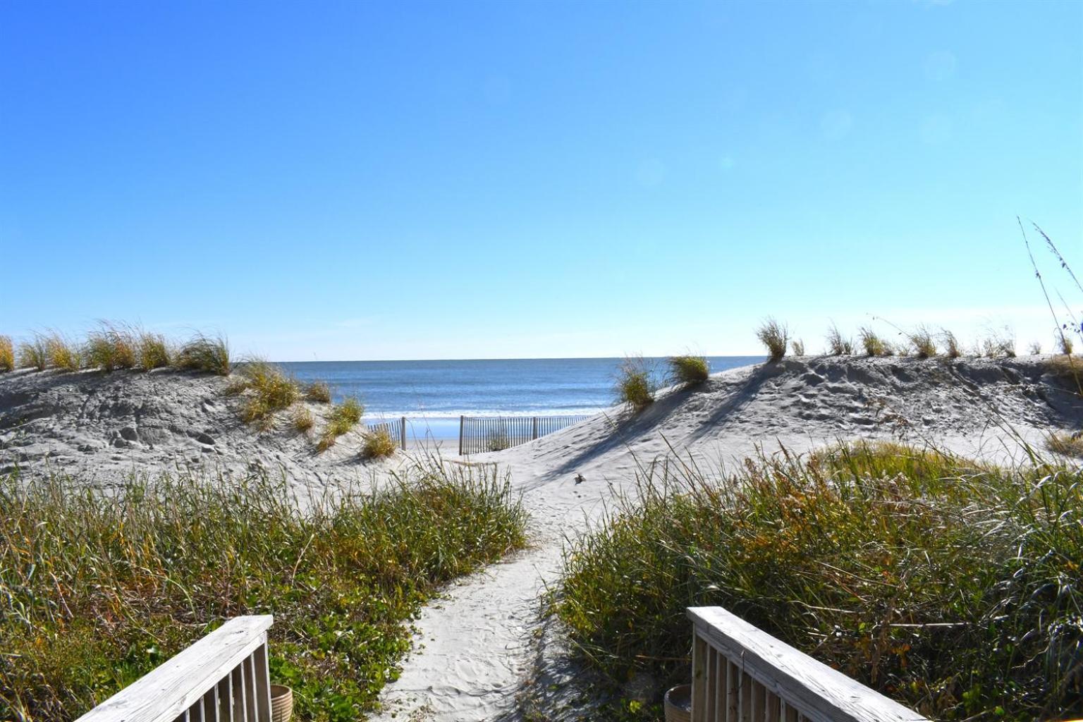 Newly Renovated Oceanfront Direct,incredible Pools