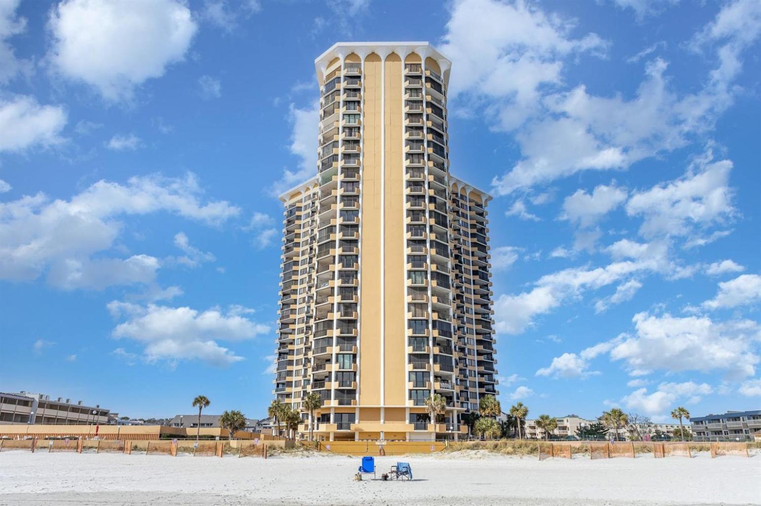 Holiday home Newly Updated, Exclusive Condo, Spectacular Views!