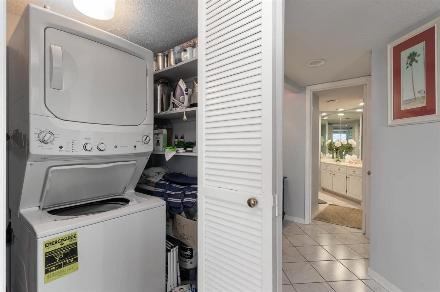 Newly Updated, Exclusive Condo, Spectacular Views! Holiday home